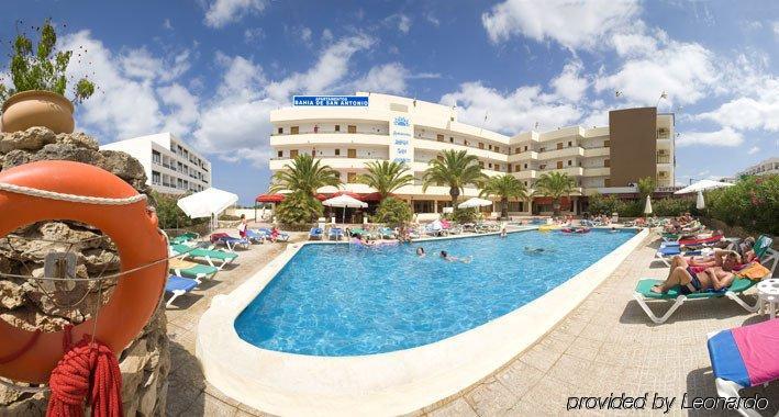 Apartamentos Bahia De San Antonio Sant Antoni de Portmany Servizi foto