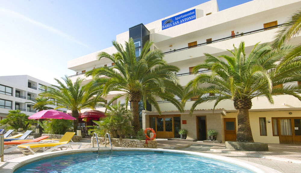 Apartamentos Bahia De San Antonio Sant Antoni de Portmany Esterno foto